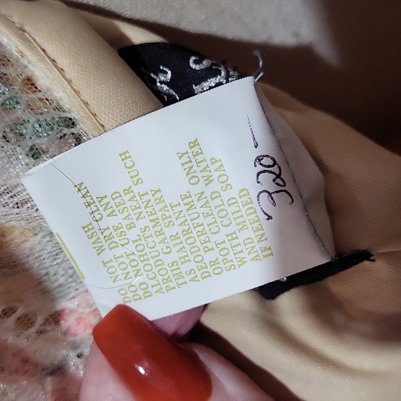 Elizabeth K GLS Apparel Dress - Picture 14 of 16